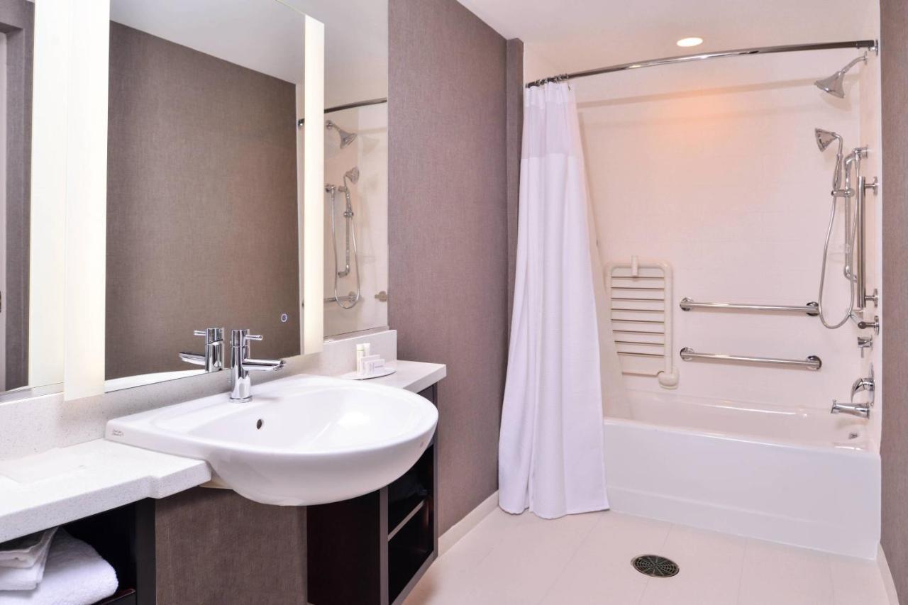 Springhill Suites By Marriott Greensboro Airport Dış mekan fotoğraf